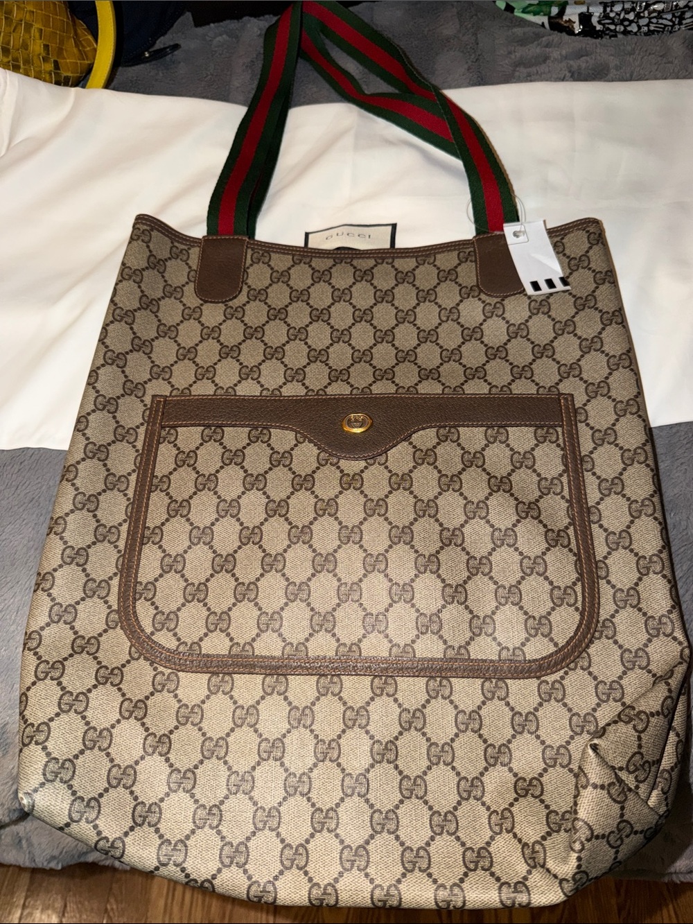 Preloved Gucci Beige/Brown GG Supreme Tote with Signature Green-Red Straps 12”L